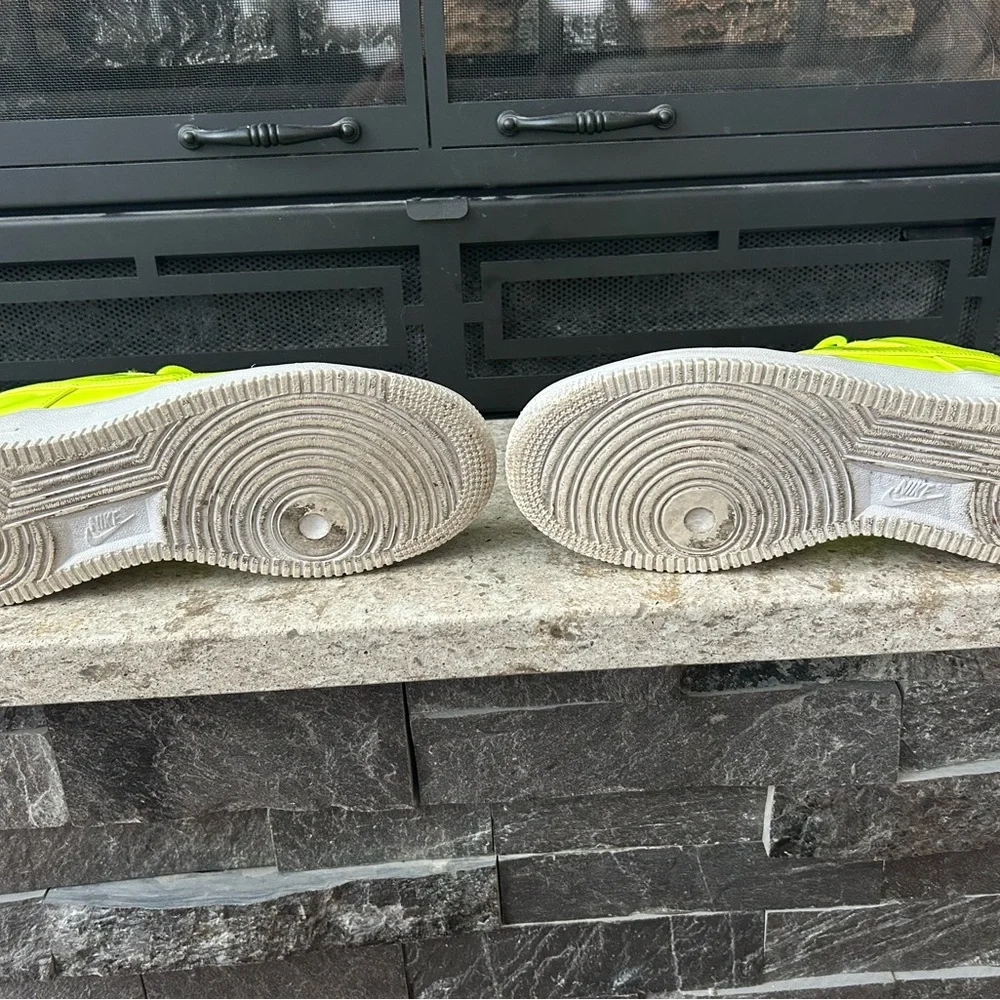 Nike Neon Yellow Women's Sneakers - Picture 6 of 7